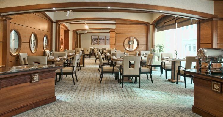 Wiseman Grand Hotel Doha Bagian luar foto The restaurant