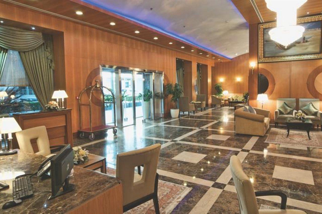 Wiseman Grand Hotel Doha Bagian luar foto Lobby