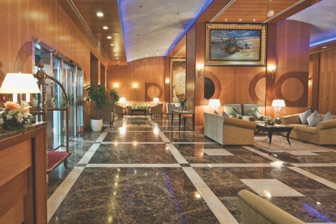 Wiseman Grand Hotel Doha Bagian luar foto Lobby